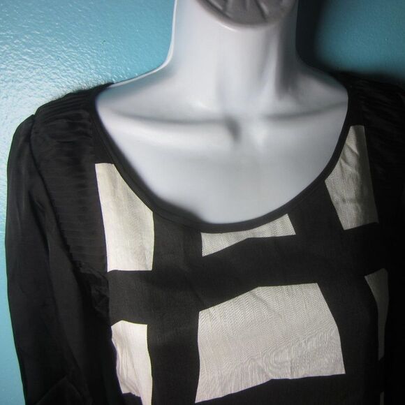 Chloe Womens Size XS Silk Dress Black White Pattern Long Sleeve Asymmetrical Hem - Picture 10 of 12